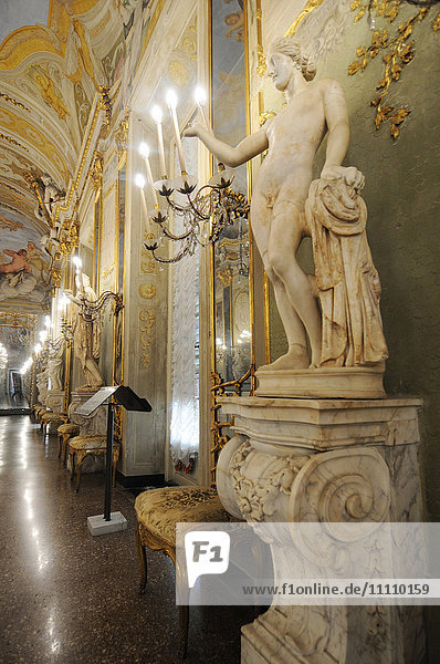 Europa   Italien   Blick auf den Spiegelsaal (17.-18. Jahrhundert)  Königspalast  Genua  Ligurien
