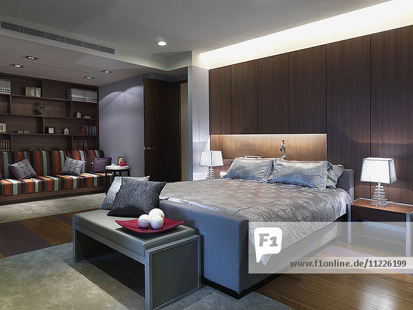 Modernes elegantes Schlafzimmer
