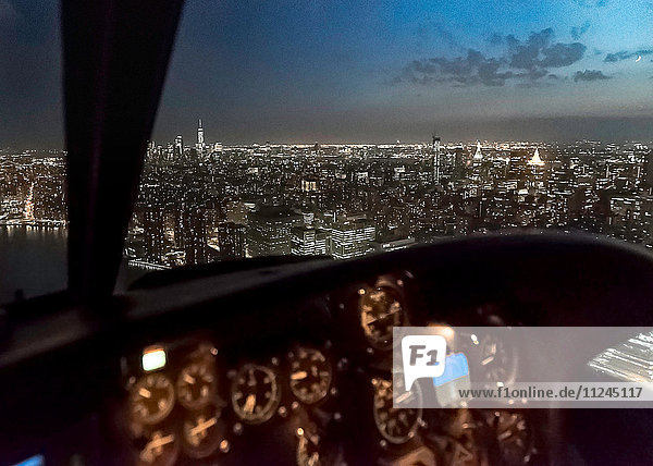 Luftaufnahme vom Hubschrauber des Empire State Building  New York  USA