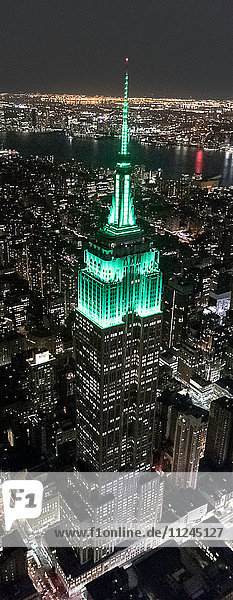 Luftaufnahme aus dem Hubschrauber von Midtown  Empire State Building  New York  USA