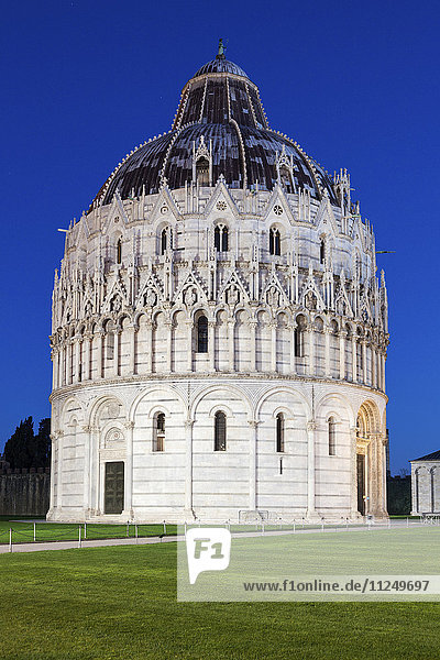 Baptisterium in Pisa