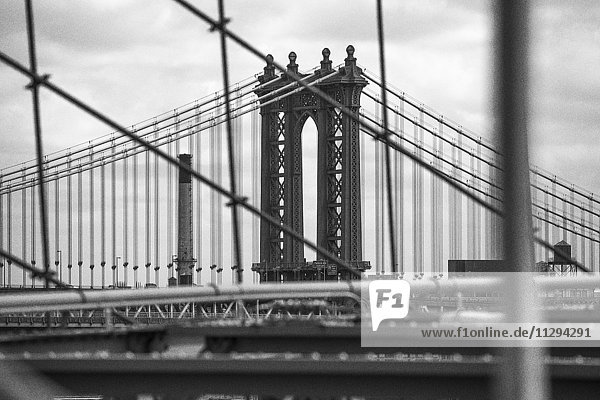 USA  New York City  Teil der Brooklyn Bridge