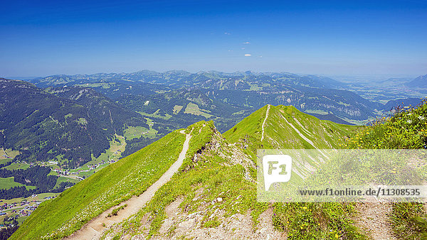 panoramic  footpath of the Fellhorn  in 2038 m  to the Söllereck  in 1706 m  Allgäu Alps  Bavaria  Germany  Europe