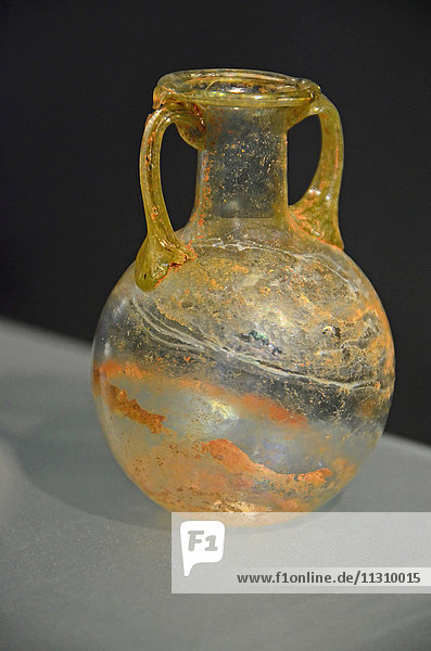 Antike römische elegante Glasvase mit attraktiver goldener Maserung und goldenen Henkeln