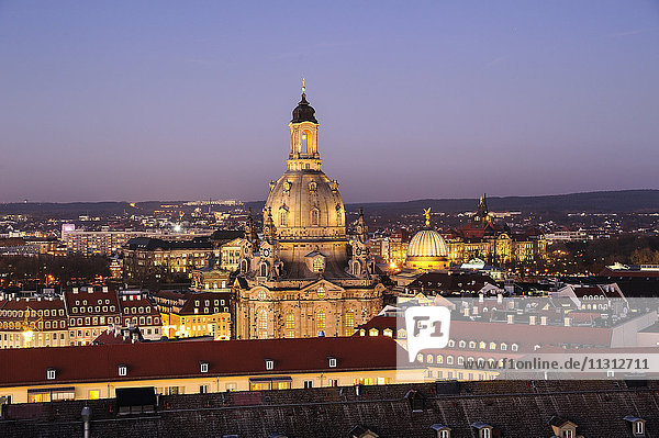 Deutschland  Dresden  Frauenkirche am Abend