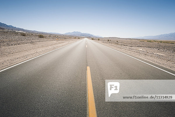 USA  Kalifornien  Death Valley  verlassener Highway