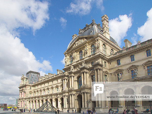 Paris  Louvre