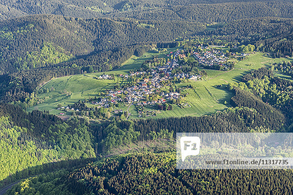 Deutschland  Gehlberg  Luftbild des Dorfes