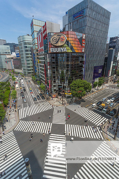 Japan  Tokyo City  Ginza District  Harumi Avenue crossing