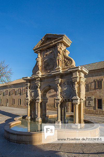 Spanien  Provinz Jaen  Stadt Baeza  Weltkulturerbe  Santa-Maria-Brunnen