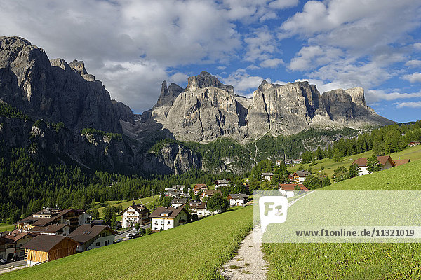 Italien  Südtirol  Dolomiten  Corvera und Gadertal