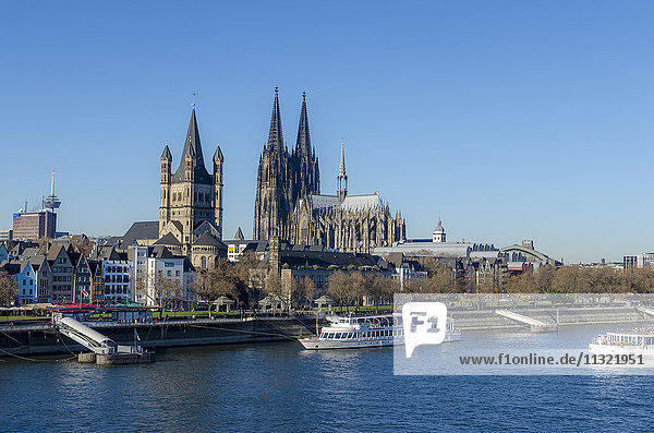 Deutschland  Köln  Blick auf Gross Sankt Martin und Kölner Dom