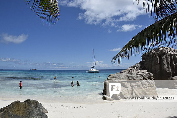beach in La Digue Seychelles