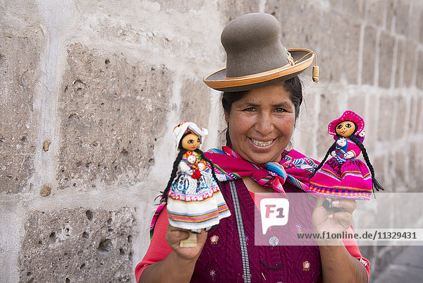 einheimischer Straßenverkäufer in Cuzco  Peru