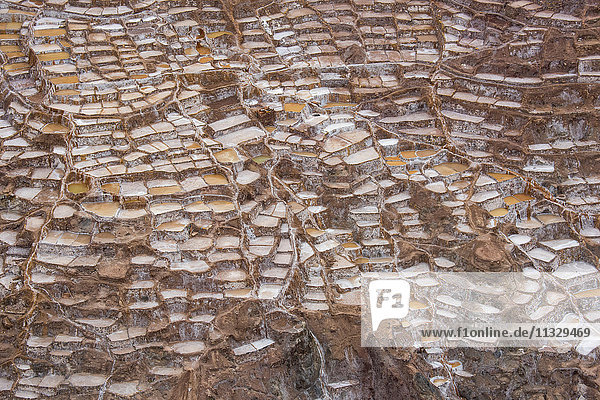 Salzminen in der Stadt Maras im Heiligen Tal  Peru
