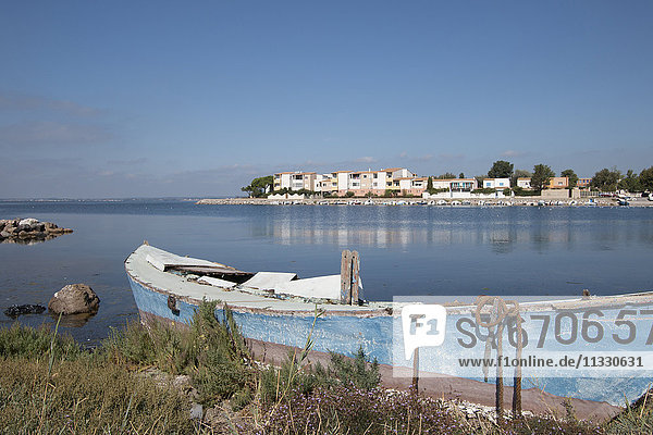 lake in Languedoc-Roussillon