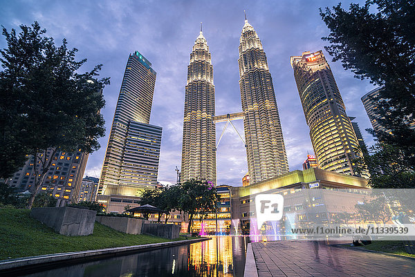 Petronas Twin Towers at night  Kuala Lumpur  Malaysia  Southeast Asia  Asia