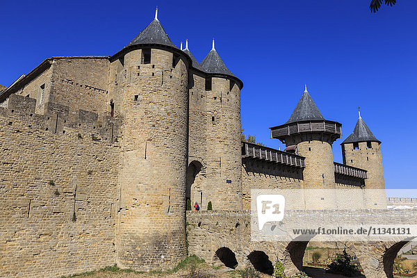 Bergfried Chateau Comtal  La Cite  historische Festungsstadt  Carcassonne  UNESCO-Weltkulturerbe  Languedoc-Roussillon  Frankreich  Europa