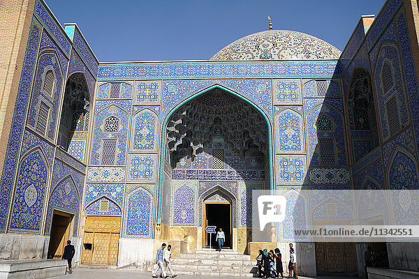 Eingang der Scheich-Lotfollah-Moschee  UNESCO-Weltkulturerbe  Isfahan  Iran  Naher Osten