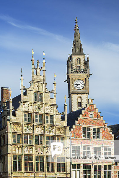Zunfthäuser und Rathaus im historischen Zentrum  Gent  Flandern  Belgien  Europa