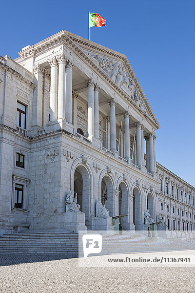 Fassade des Parlamentsgebäudes  Lissabon  Portugal