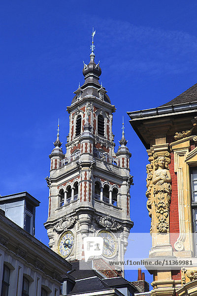 Frankreich  Nordostfrankreich  Lille  neoflämischer Glockenturm der Industrie- und Handelskammer