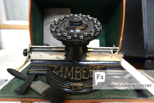Frankreich  alte Lambert-Schreibmaschine  Anfang des 20. Jahrhunderts.