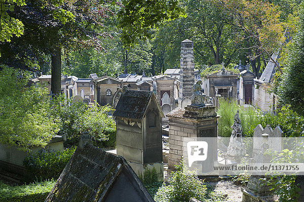 France  Paris 20th district. Pere Lachaise cemetery