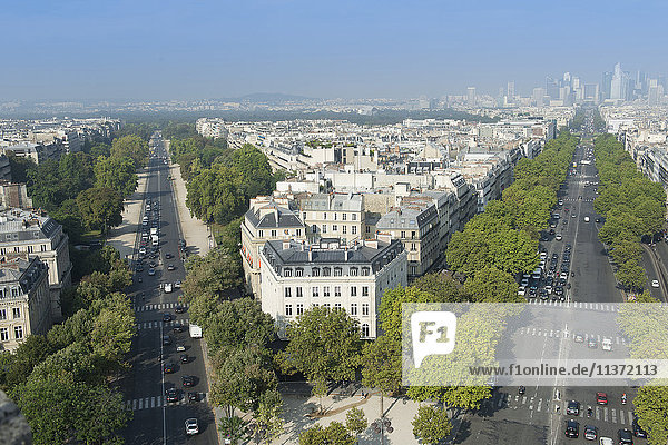 Frankreich. Paris  16. Bezirk. Place de l'Etoile. Linke Seite: Avenue Foch. Rechte Seite: avenue de la Grande Armee
