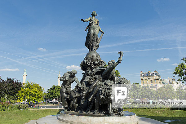 'France. Paris 11th district. Place of the Nation. The statue '' The triumph of the Republic '' by Jules Dalou ( 1899 )'