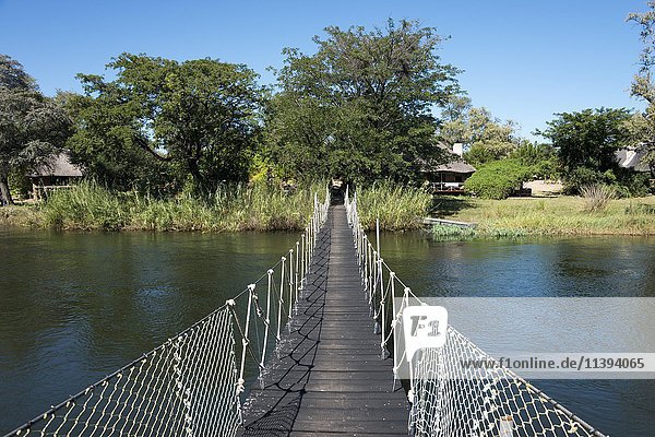 Hängebrücke über den Okavango-Fluss  Mobola Lodge  Rundu  Namibia  Afrika