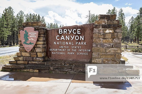 Schild am Parkeingang  Bryce Canyon National Park  Utah  USA  Nordamerika