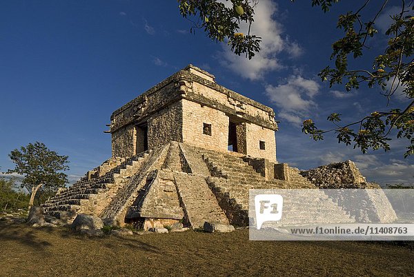 Observatorium  Tempel der Sieben Puppen  Maya-Ruinen  Dzibilchaltún  Mérida  Yucatán  Mexiko  Mittelamerika