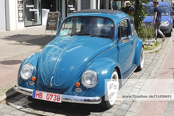 Vintage blauer VW Käfer 1300  Deutschland  Europa