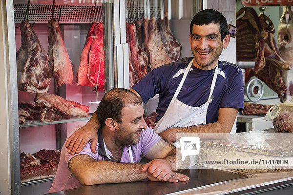 Metzger auf dem Lebensmittelmarkt Shuka Nr. 2; Eriwan  Armenien