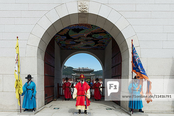 'Gwanghwamun gate  Gyeongbokgung Palace; Seoul  South Korea'