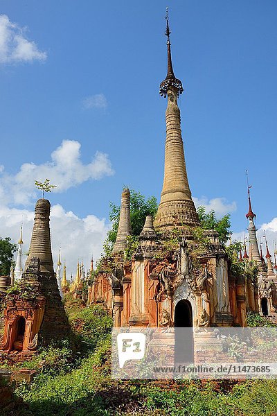Myanmar  Shan State  Inle Lake  Indein (Inthein) village  Ruined stupas.