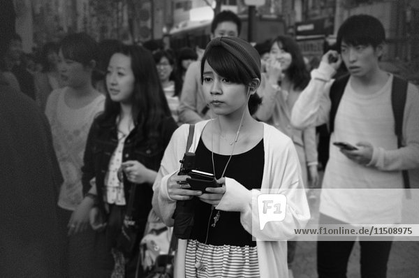 Menschenmenge junger Erwachsener  Tokio  Japan