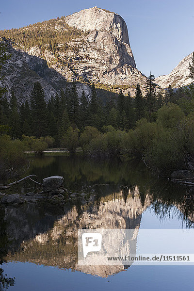 Mount Watkins und Mirror Lake  Yosemite Nationalpark  Kalifornien  USA