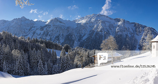 Deutschland  Bayern  Allgäu  Allgäuer Alpen  Gerstruben im Winter