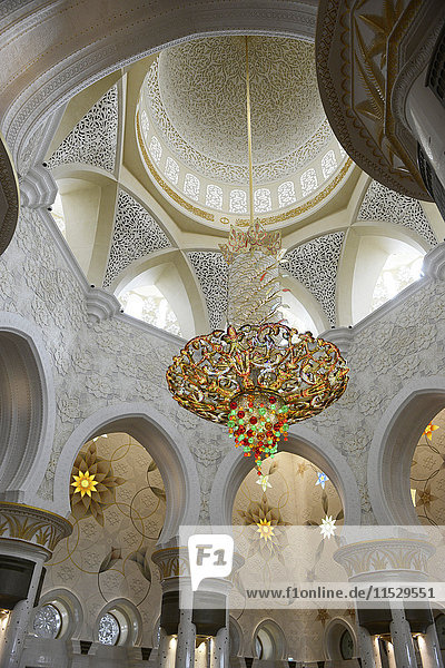 United Arab Emirates  Abu Dhabi  the Great Mosque Sheikh Zayed Bin Sultan Al Nahyan