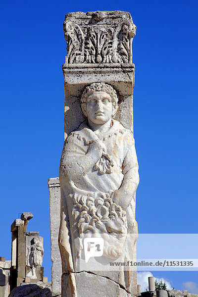 Türkei  Provinz Izmir  Selcuk  archäologische Stätte von Ephesus  kleine Höfe Straße