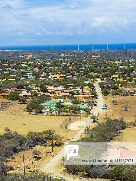 Karibik  Bonaire  Kralendijk  Blick auf die Küste und die Stadt Rincon