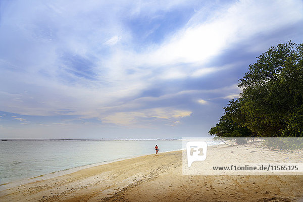 Blick auf den Strand von Gili Trawangan  einer Insel zwischen Bali und Lombok; Gili Trawangan  Indonesien'.