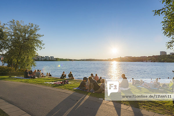 Schweden Stockholm Entspannen am Hornsbergs Strand auf Kungsholmen
