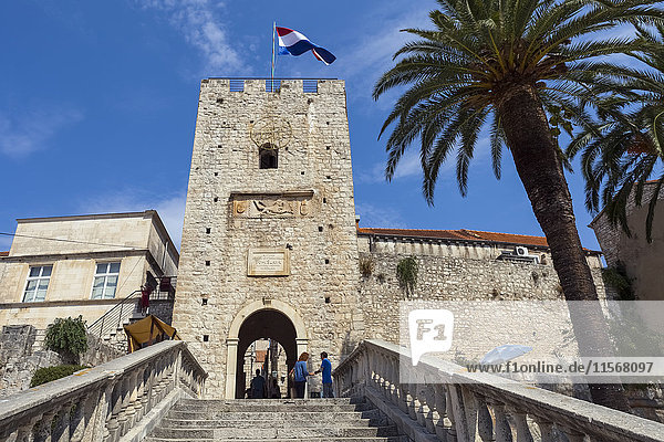 Eingang zur Altstadt von Korcula; Korcula  Kroatien'.