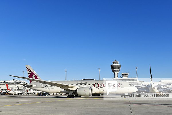 Qatar Airways Dreamliner  Boeing  B 787  Terminal 1  Genovesa Island  München  Oberbayern  Bayern  Deutschland  Europa