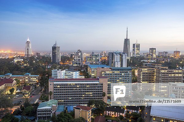Modernes Stadtbild im Morgengrauen  Nairobi  Kenia  Afrika