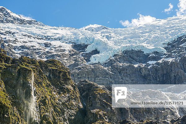 Wasserfall  Rob Roy Gletscher  Mount Aspiring National Park  Otago  Südland  Neuseeland  Ozeanien