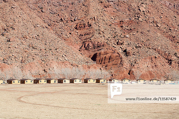 Hüttenreihe bei Canyon  Moab  Utah  USA